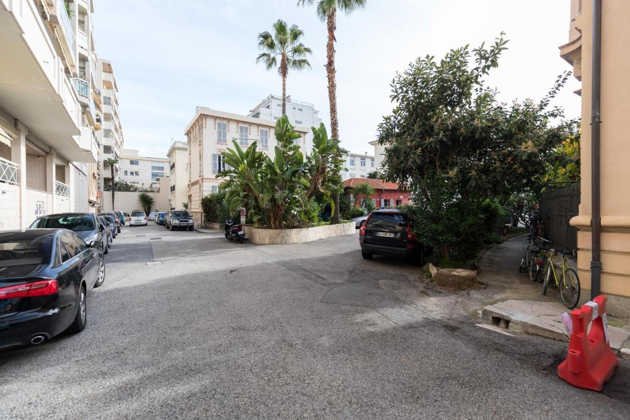 Promenade Des . Apartamento