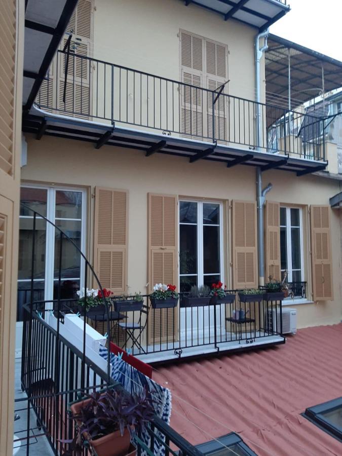 Little In Rue Biscarra