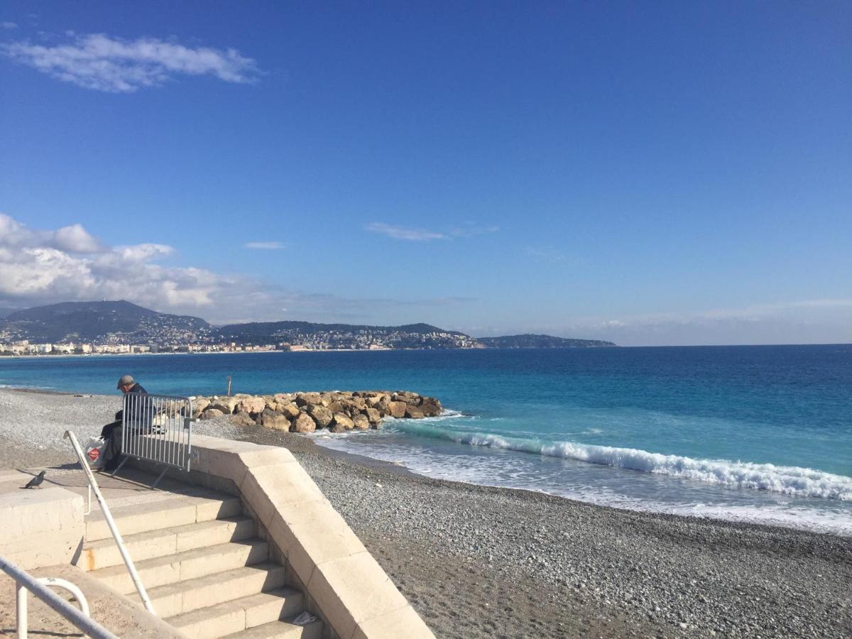 Terrasse Vue A 50 M Parking *