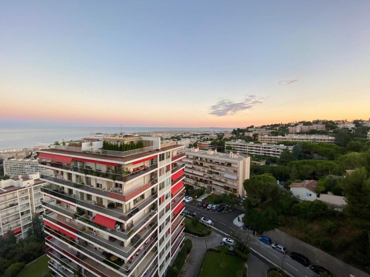 2 Pieces Vue A Fabron Les Constellations Piscine 10mn Promenade Des