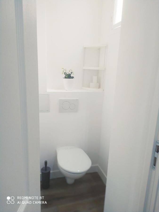 Beach Ac 1 Min Walking From The Sea - Freshly Renovated Nice