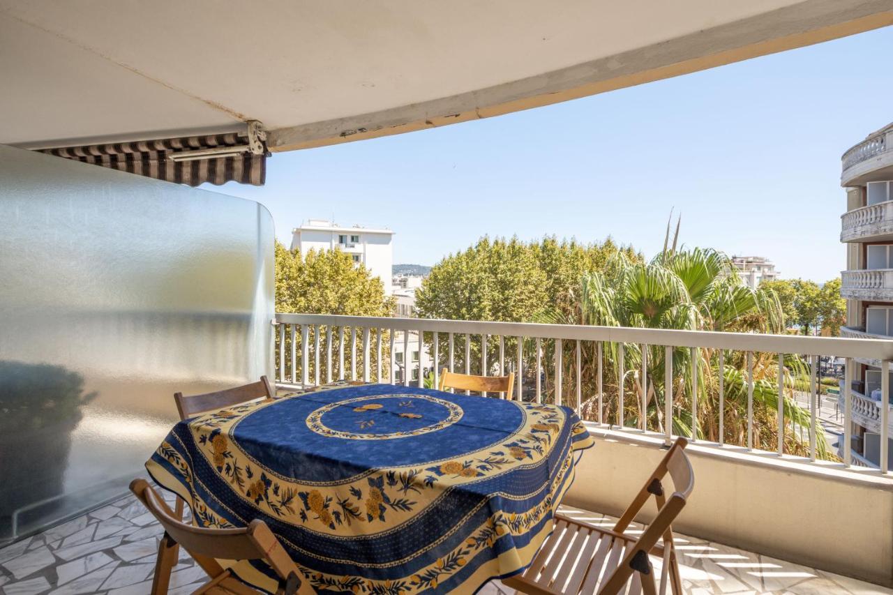 Greeter-appartement Lumineux Avec Vue Sur La Apartment Nice