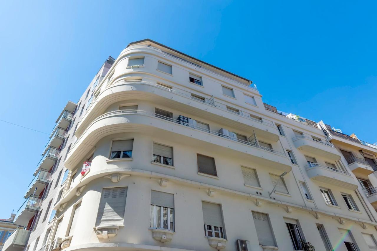 Apartment Charmant A 2 Pas De La Plage Nice