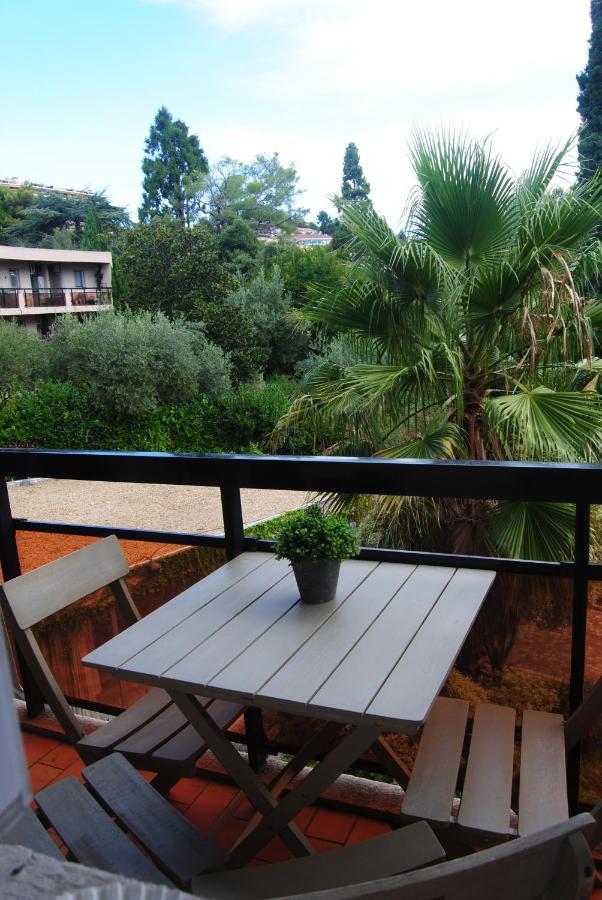 Les Palmiers A 700m De La Apartment *