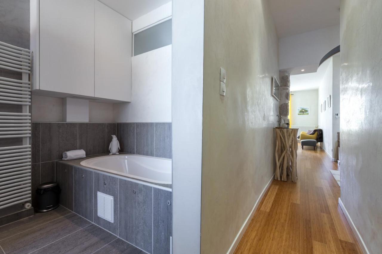 Gioffredo 14 - Spacious Apartment With Balcony * Nice
