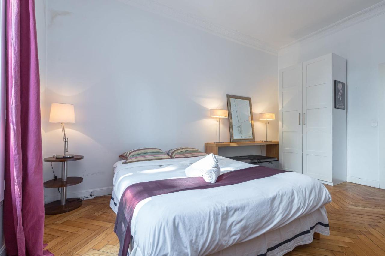 2 Bdr 105m2 Classy Near Garibaldi Tram With Garage Apartment