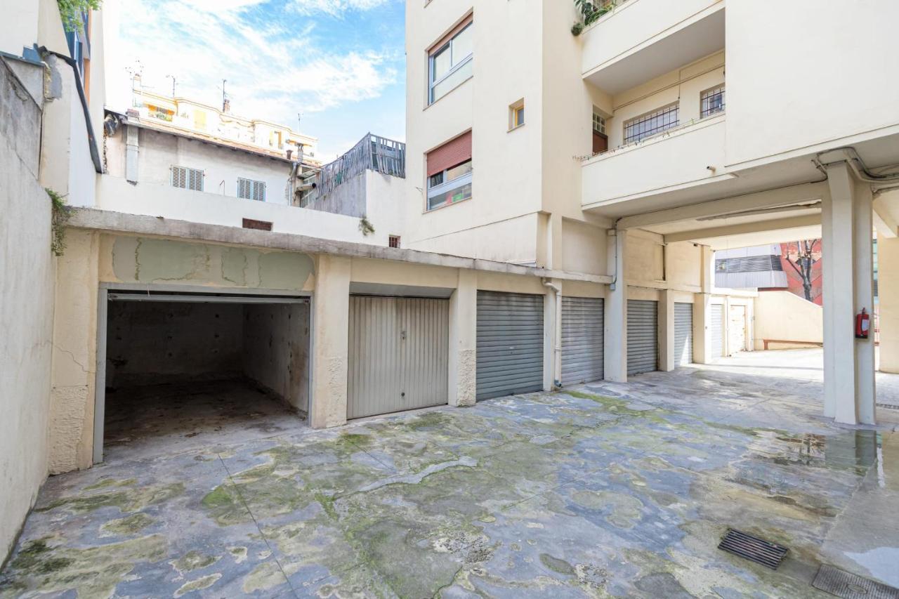 Apartment 2 Bdr 105m2 Classy Near Garibaldi Tram With Garage