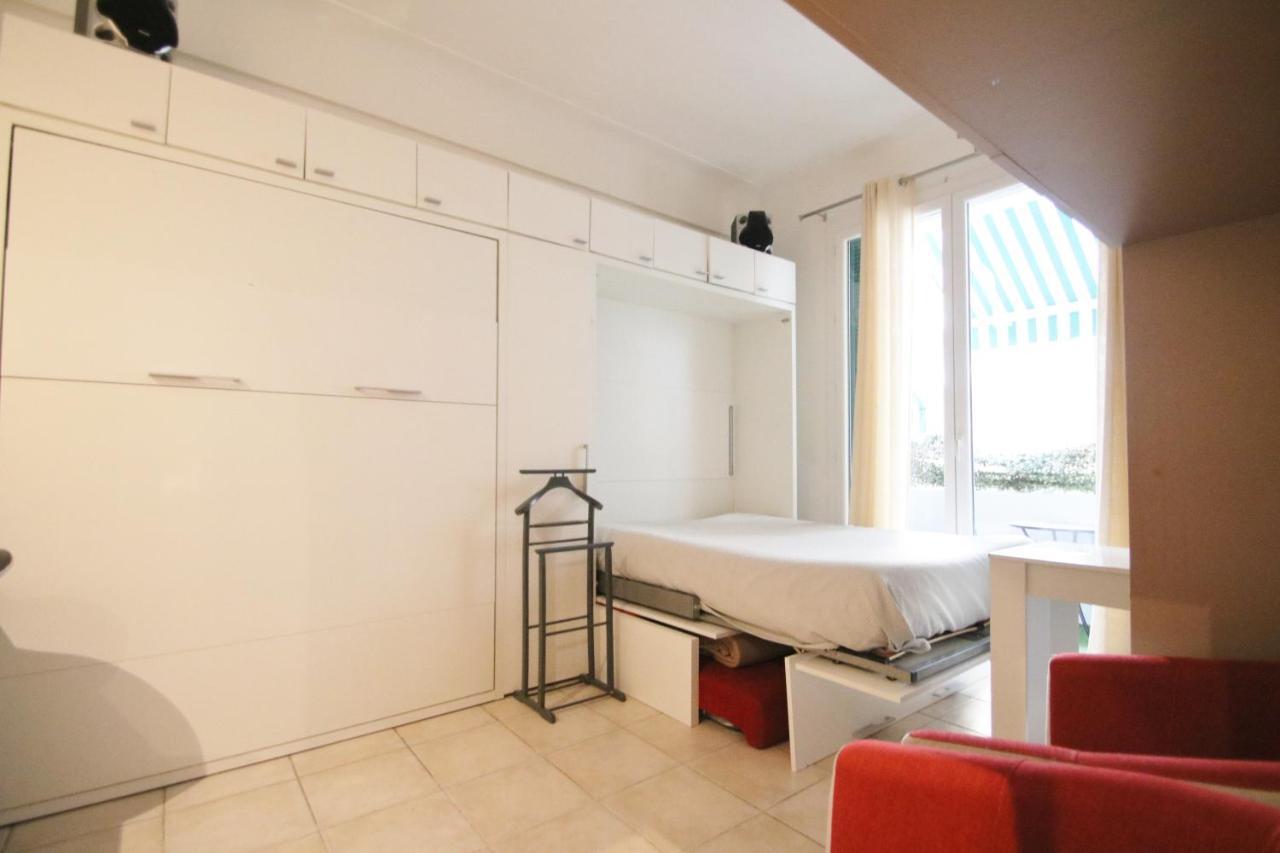 Apartment Comte De Centre *