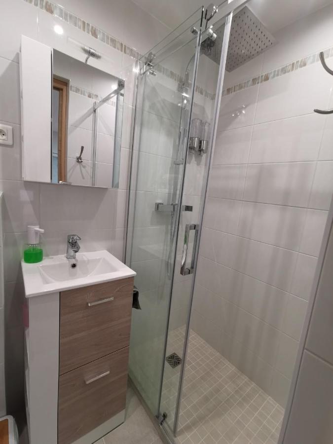 - Charming Little House With Terrace Holiday home