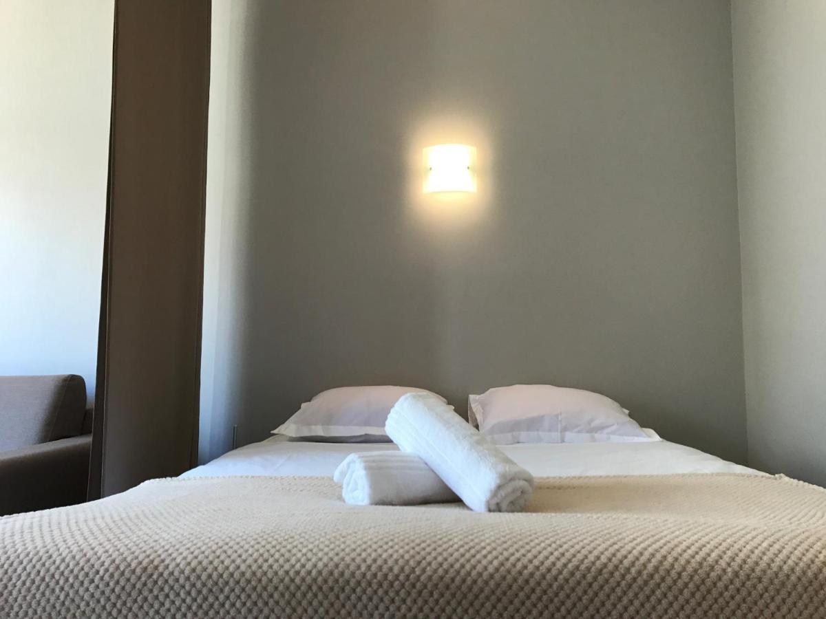 Downtown Studio & Large Terrace Apartment *