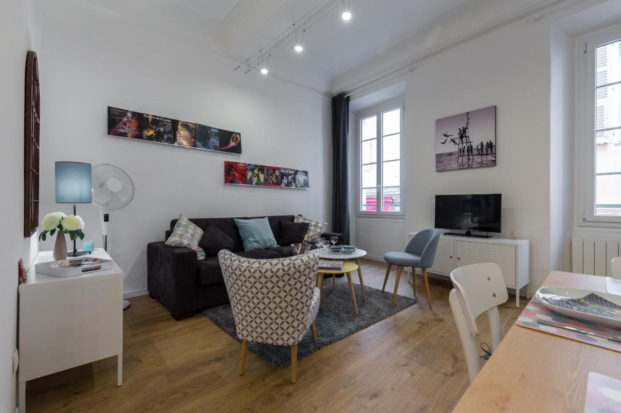 Large One Bedroom Flat In The Old Town * Nice