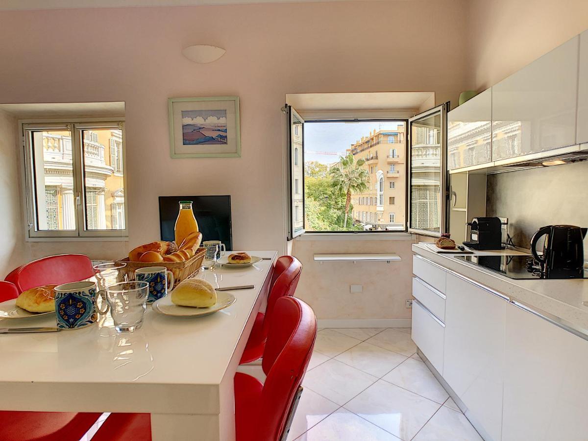 Nestor&jeeves - Le Duplex - - Very Close Sea Nice