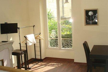 Villa Aramis Guesthouse Bed & Breakfast