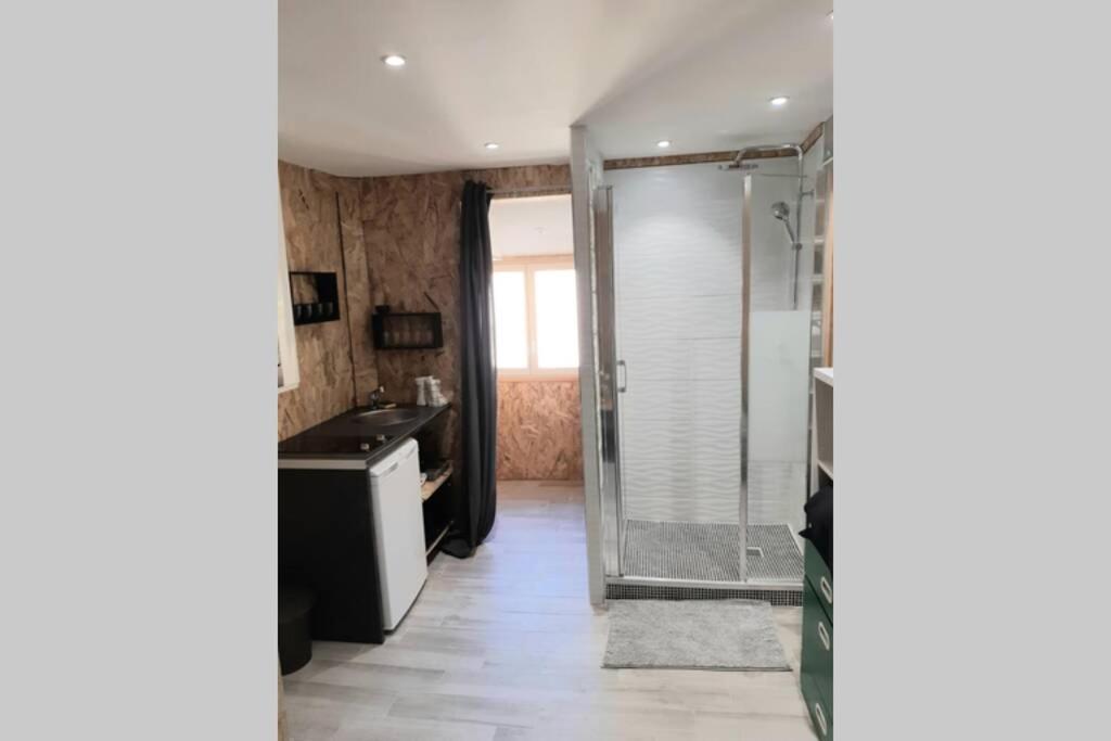 Studio Near Old - Atypical - Tram At 10 M Apartment