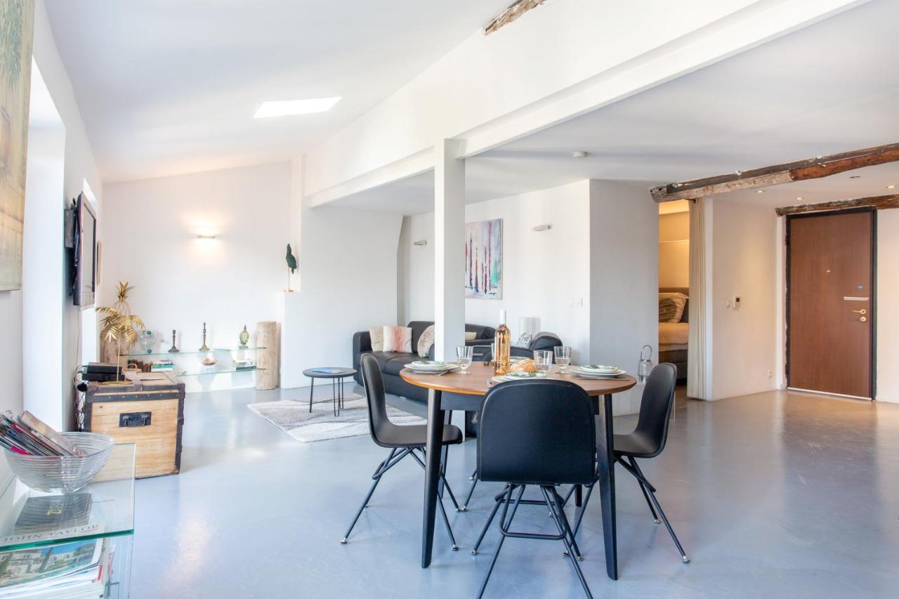 Ross 5- F2, Lumineux, Balcon, Loft, Clim, Vieux-nice Apartment *