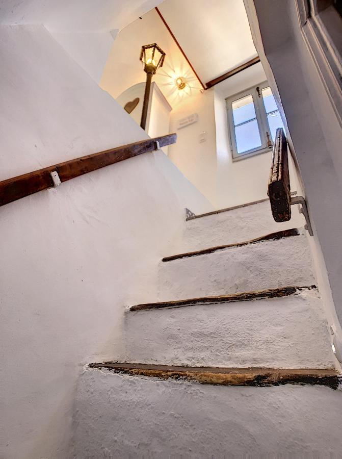 Le Mirador Du Vieux Apartment *