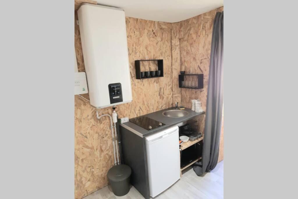Studio Near Old - Atypical - Tram At 10 M Apartment *