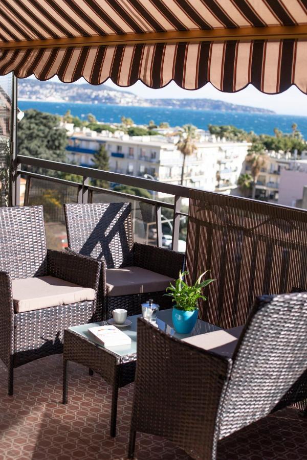 Apartment With Terrace And Sea View, 10 Min To The