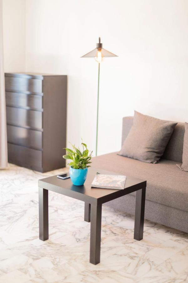 With Terrace And Sea View, 10 Min To The Apartment