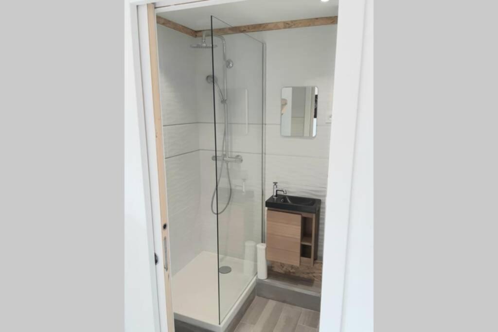 Studio Avec Balcon Proche Vieux - Tram A 10m Apartamento