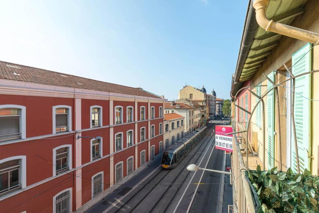 Apartamento Studio Avec Balcon Proche Vieux - Tram A 10m Nice