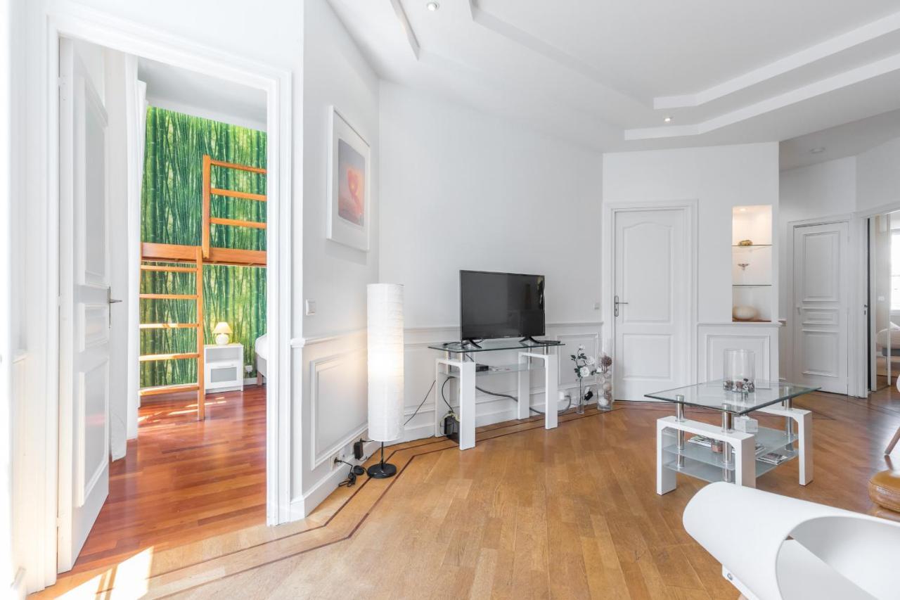 Apartment Jean Medecin Avenue - Classy And Cosy 3 Bdrs Downtown & Parking Nice