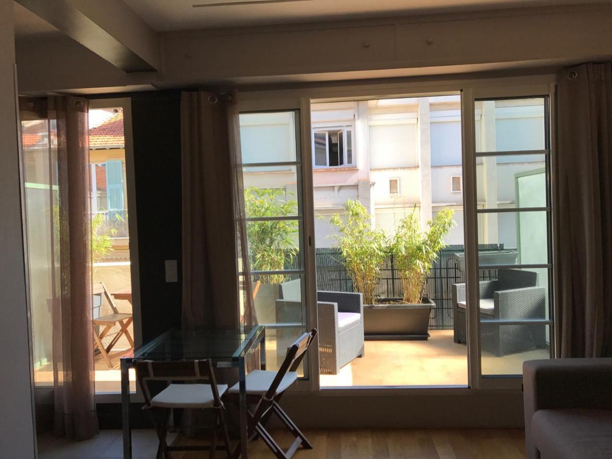 Downtown Studio & Large Terrace Nice