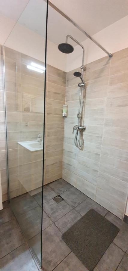 Appartement Medicis Charmant Studio Climatise Port Riquier Acropolis Nice