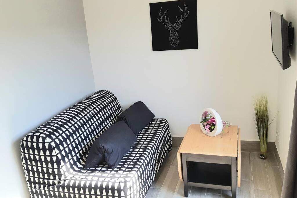 Studio Avec Balcon Proche Vieux - Tram A 10m Apartamento Nice