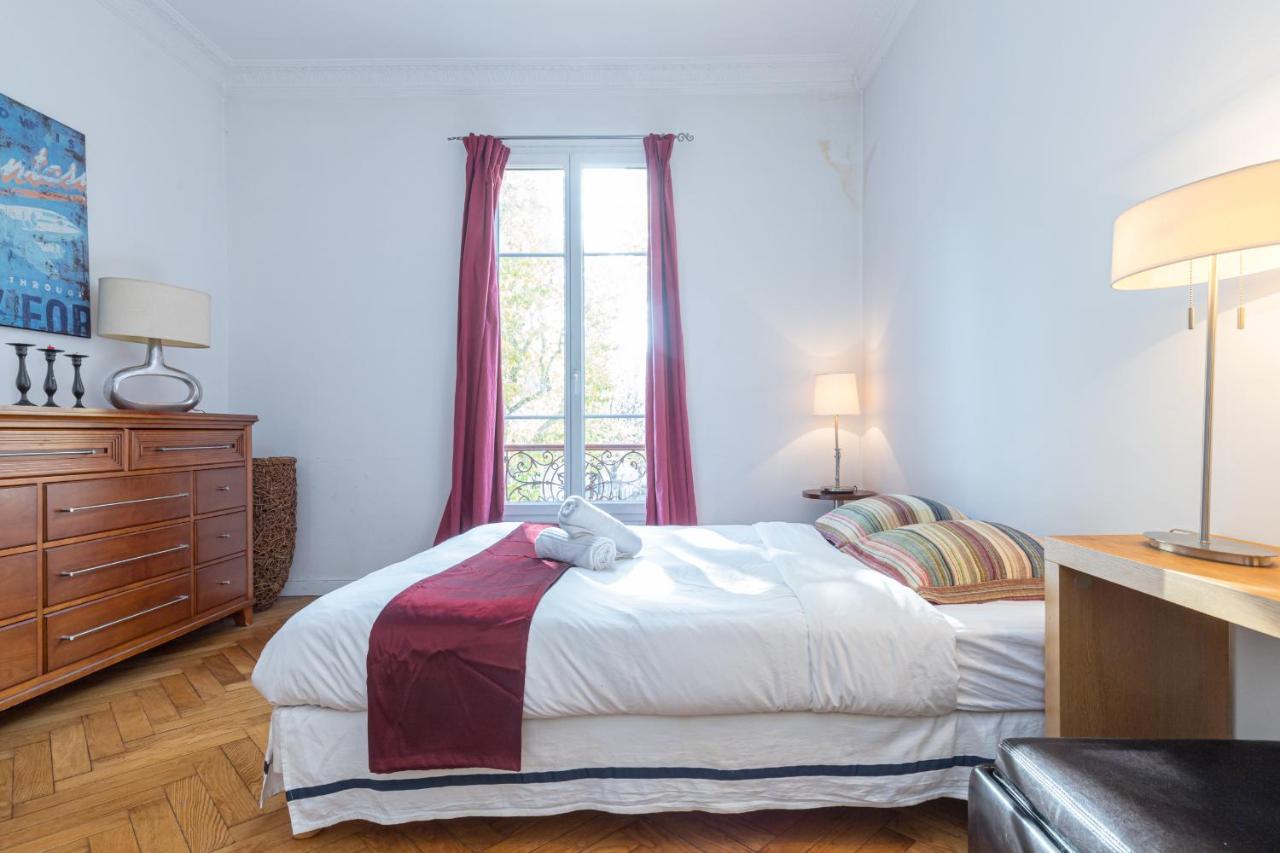 2 Bdr 105m2 Classy Near Garibaldi Tram With Garage