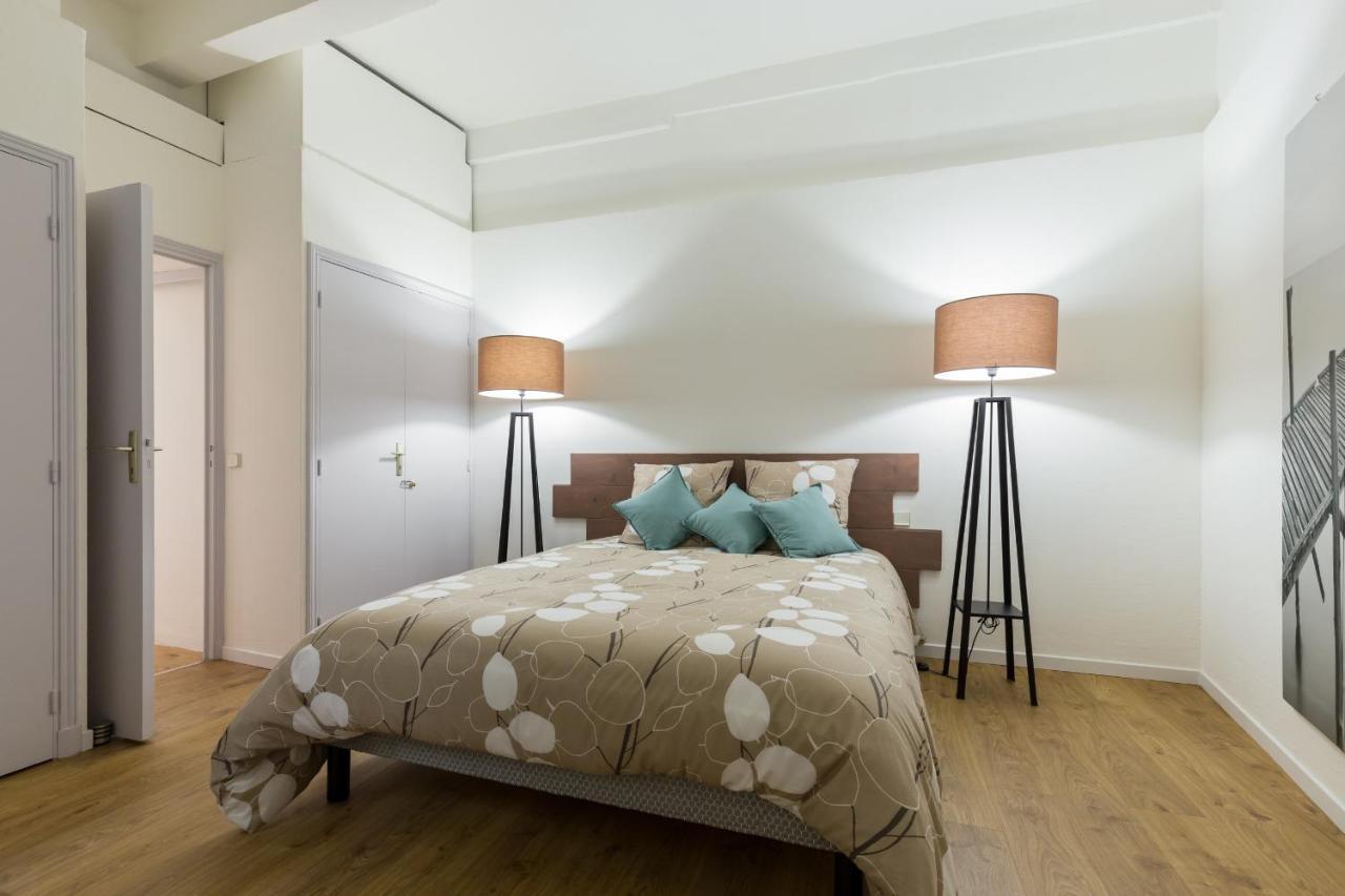 Apartment Large One Bedroom Flat In The Old Town