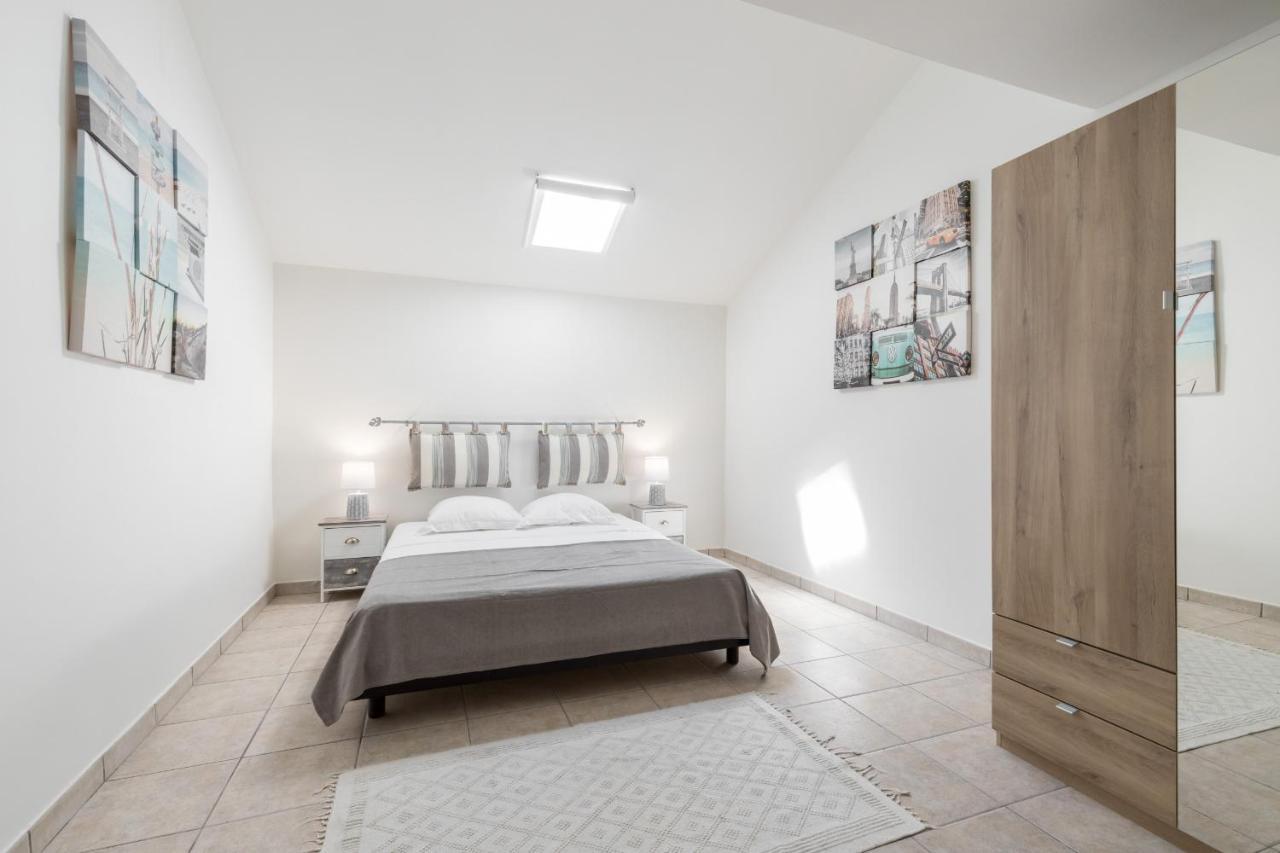 Apartment Massena Square - 1 Bdr Duplex With Ac Nice