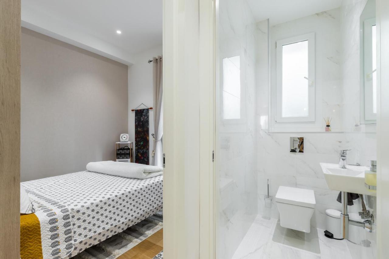 Apartment Comfort And Style 2 Bedroom Ac & Large Patio Near Sea *