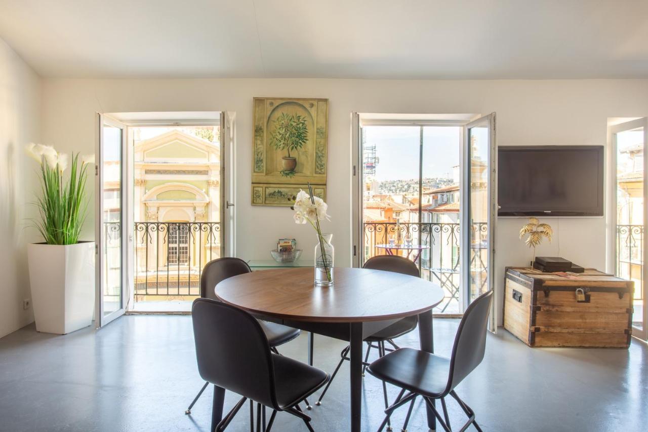 Ross 5- F2, Lumineux, Balcon, Loft, Clim, Vieux-nice Nice