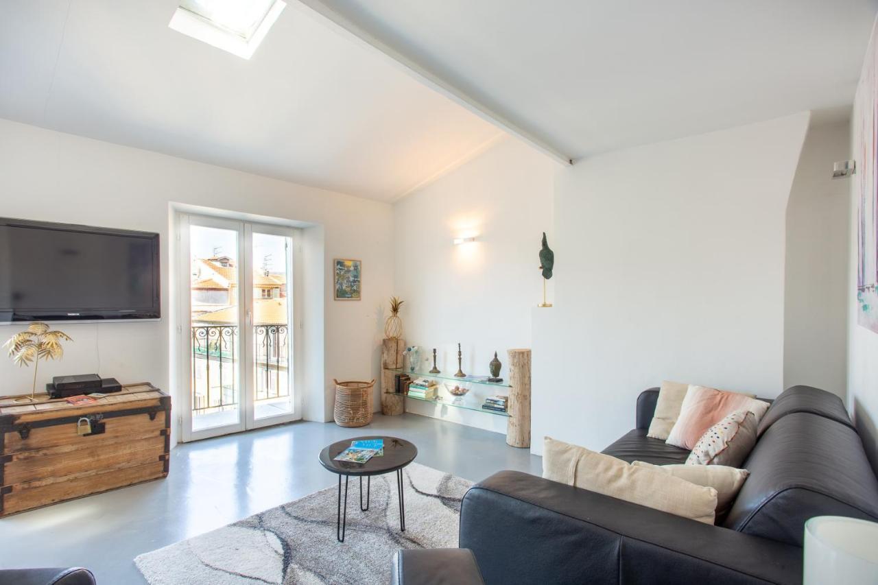 Ross 5- F2, Lumineux, Balcon, Loft, Clim, Vieux-nice * Nice