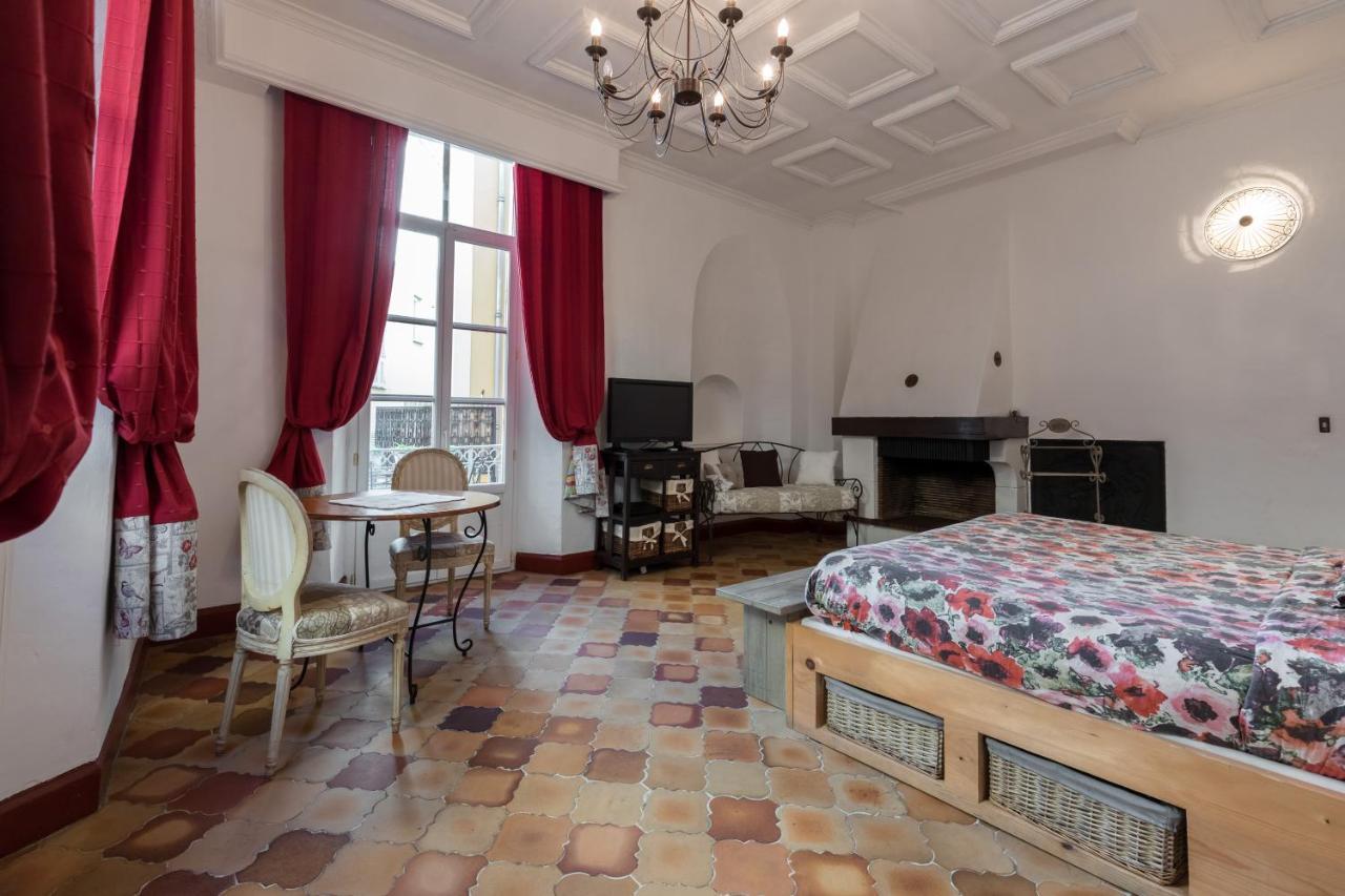L'oustaria 3 Bedrooms Apartment, Old Town Apartment