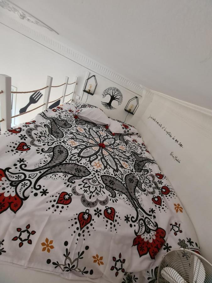 Apartment F1 Mezzanine Centre Nice, 1 A 4 Personnes, Quartier Liberation Nice