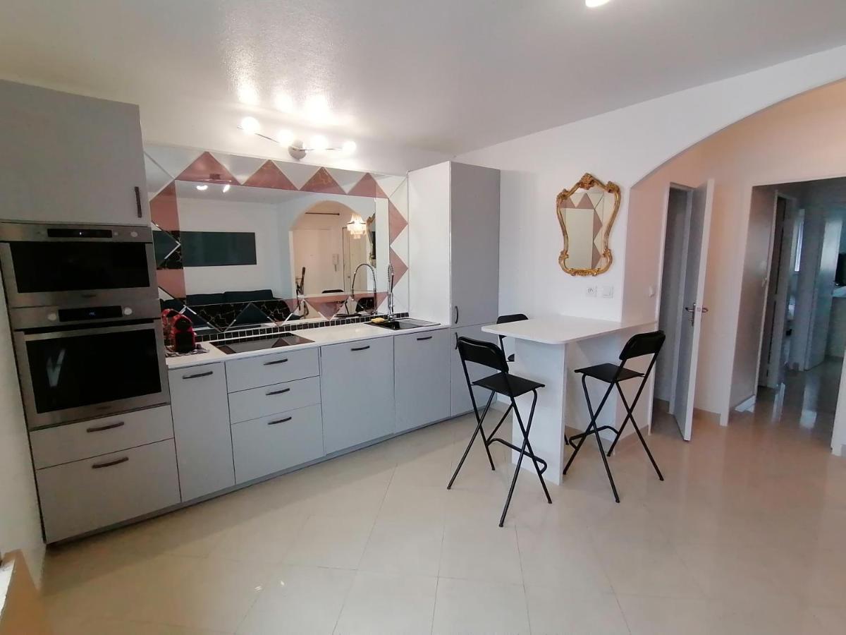 Vue 50m Parking Apartment