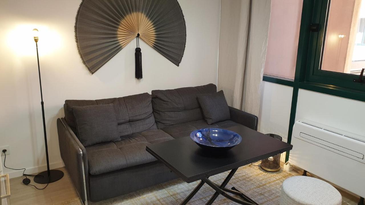 Dana Centre 16 Apartment