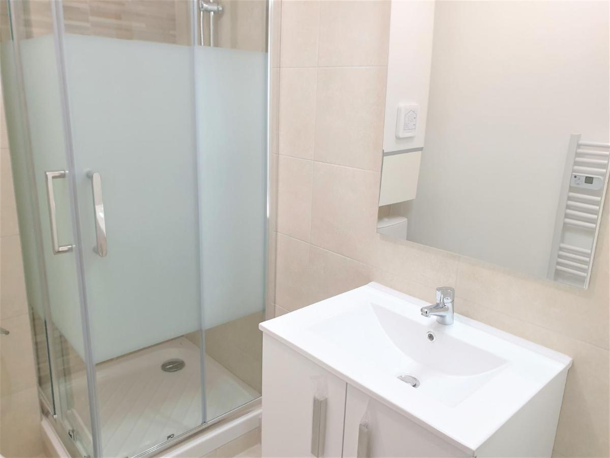 Dana Centre Mer 11 Apartment *