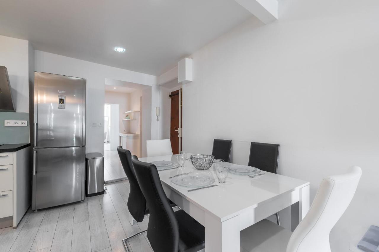 Apartment Amazing 3 Bdrs And Garden Place Du Pin Parking !