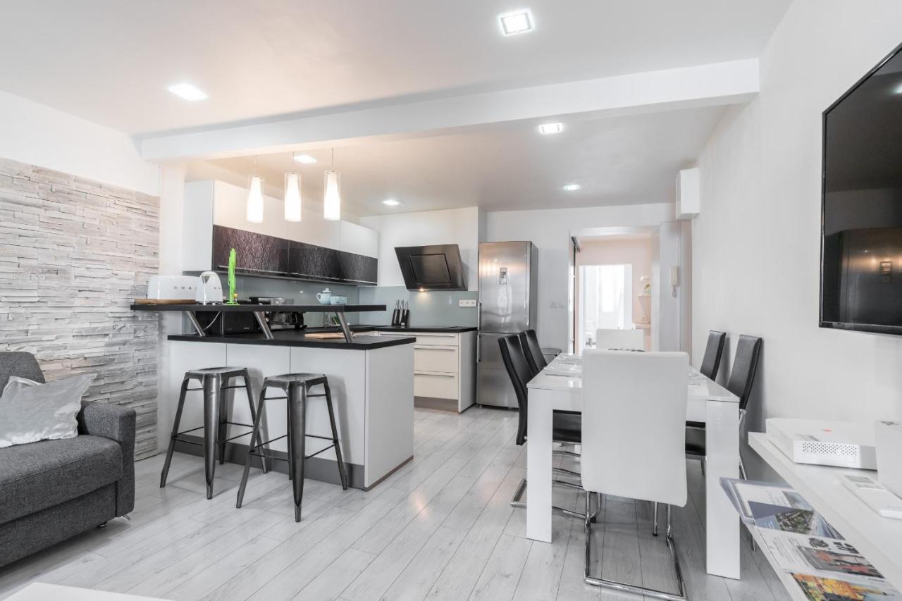 Amazing 3 Bdrs And Garden Place Du Pin Parking ! Apartment Nice