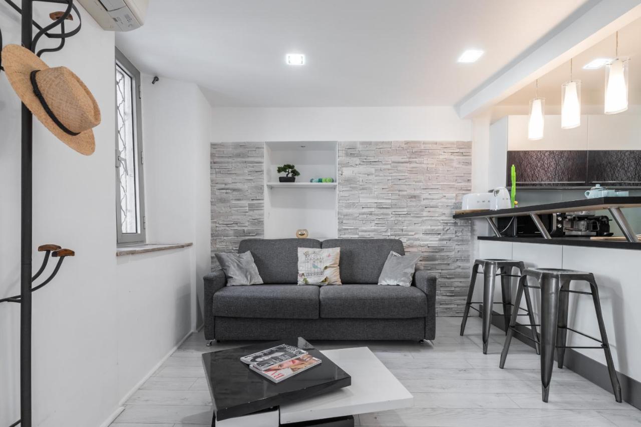 Amazing 3 Bdrs And Garden Place Du Pin Parking ! * Nice