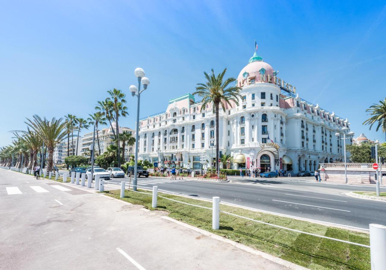 2 Pieces Promenade Des *