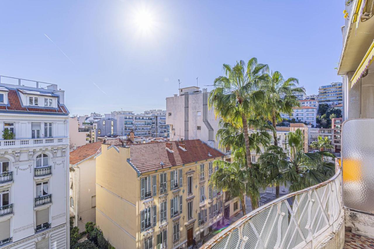 Apartment Fleurs 22 - City Center - Modern W Terrace