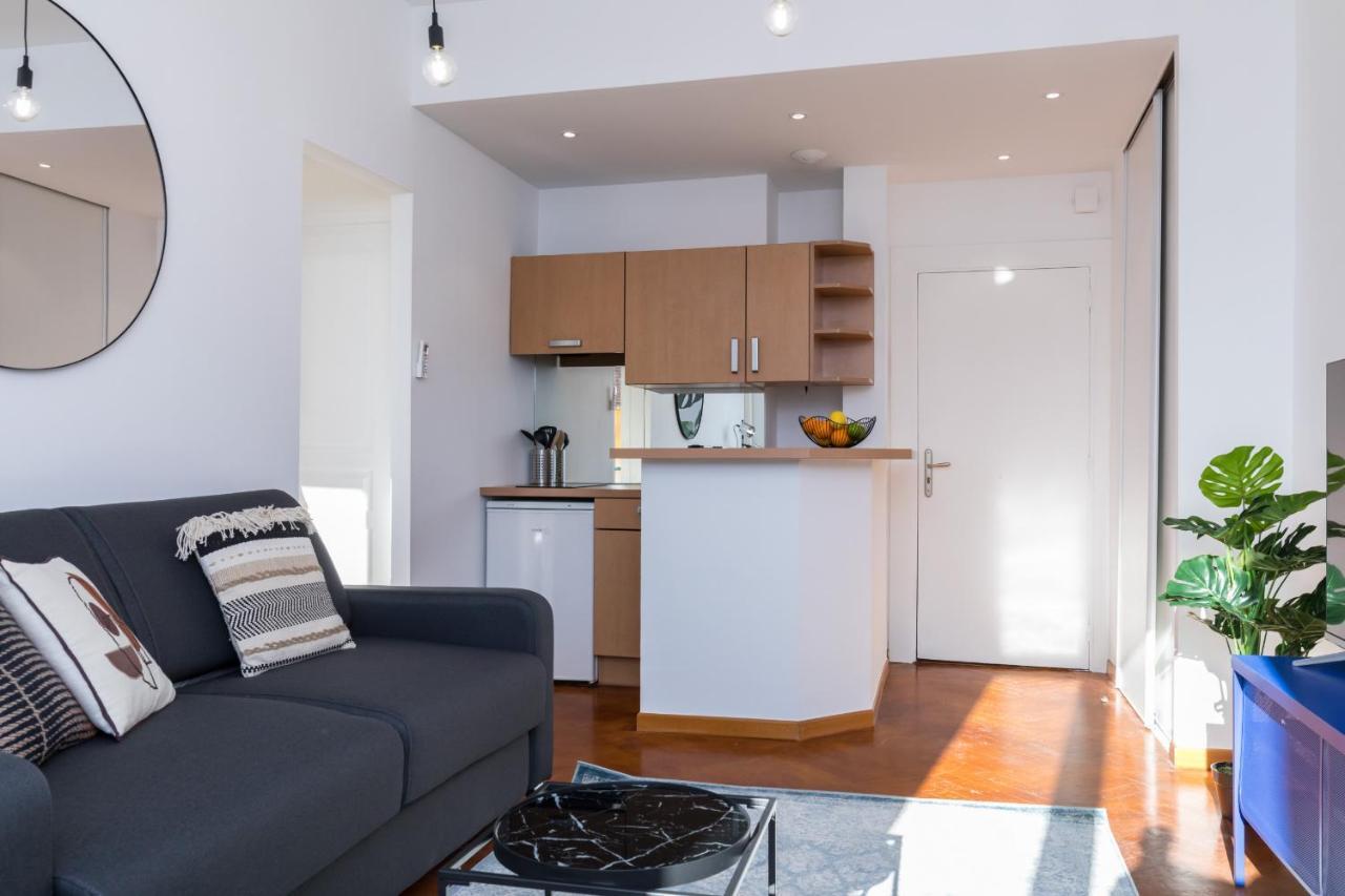 7 Medecin - Place Massena - 2p - Lumineux - Climatise Apartamento