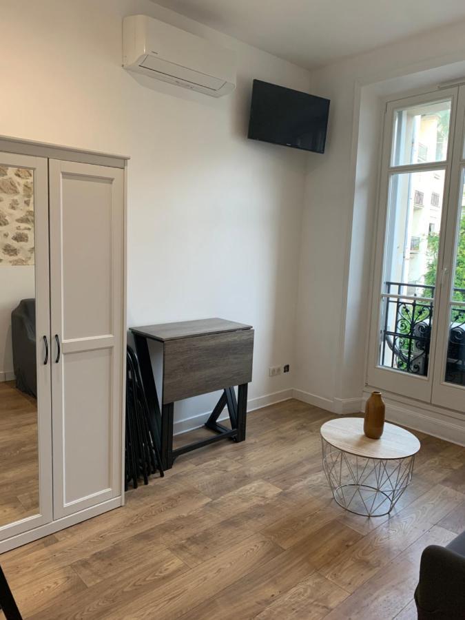 Centre: A 300m De La Et De La Promenade Des Apartment *