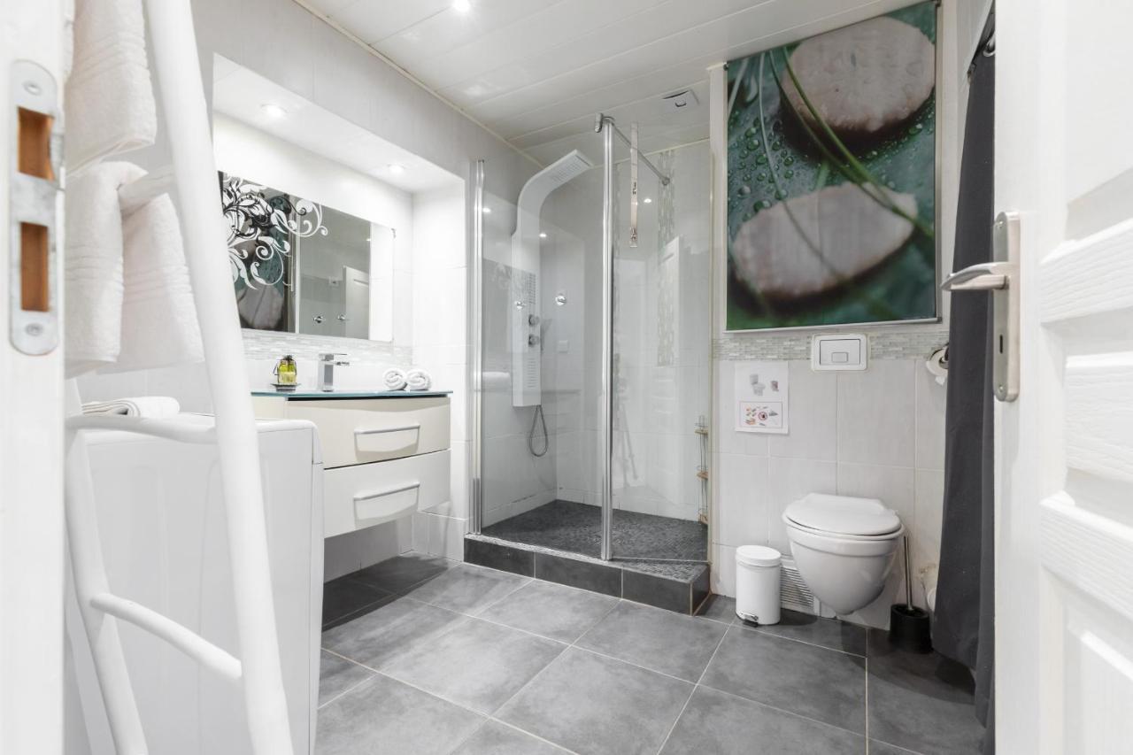 Apartment Amazing 3 Bdrs And Garden Place Du Pin Parking !