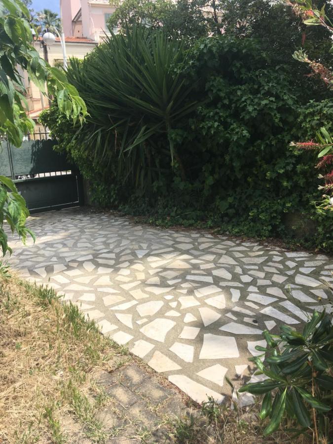 Cozy House With Parking And Garden