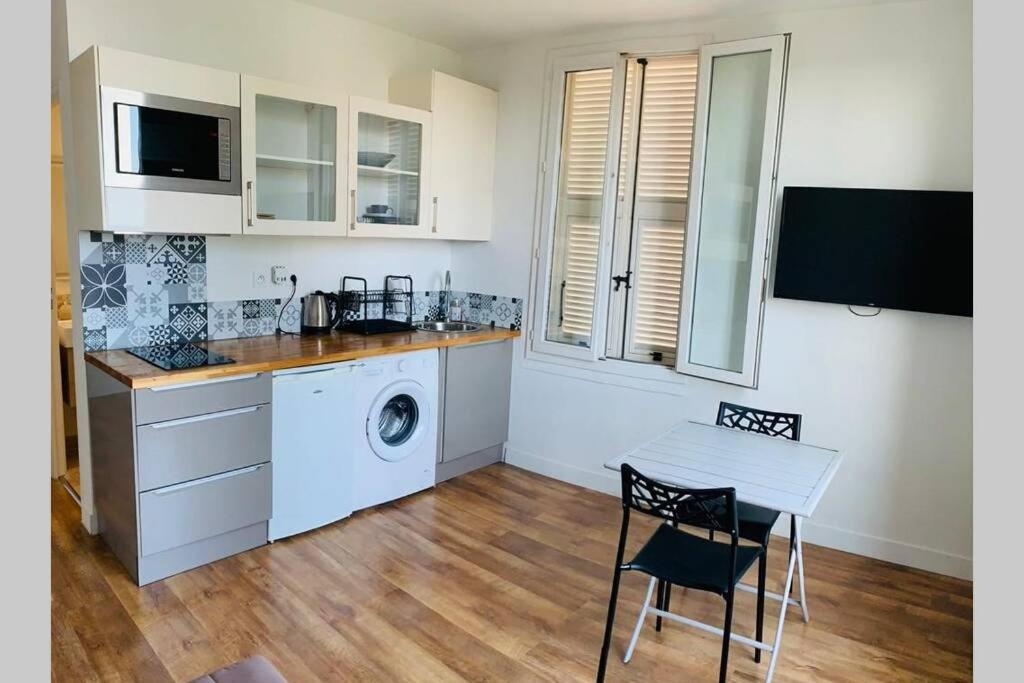 Studio Vue Mer Au Calme Proche Des Plages Apartment Nice